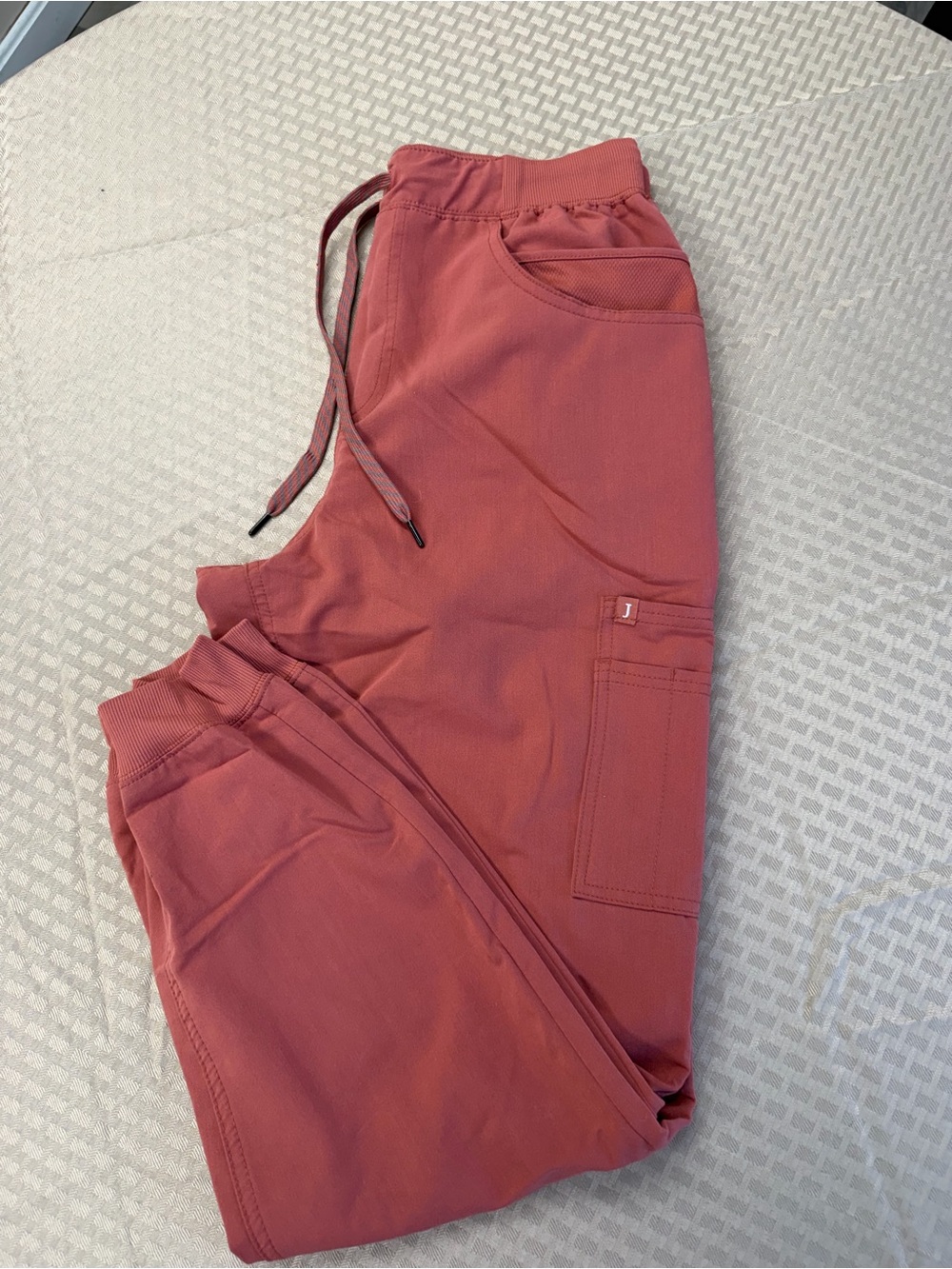 Jaanuu scrub pants